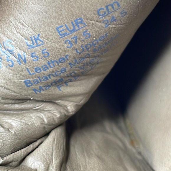 Franco Sarto Freeze Brown Suede Flat Size 7.5 W - Picture 7 of 7